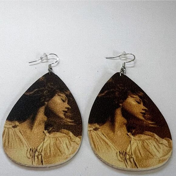 Taylor Swift Double-Sided Sepia Image Era Concert French Hooks Teardrop Earrings - Picture 3 of 4
